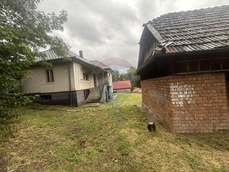 De vânzare casă din caramida cu teren – zonă Pensiunea Secret Garden - 47