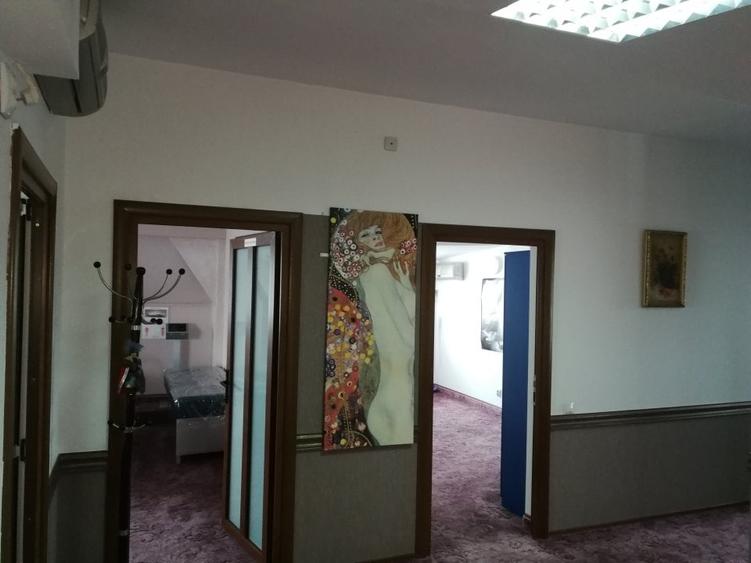 MOSILOR - int. Traian  vila 400 mp pretabila clinica, birouri - 3