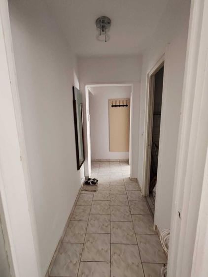 Apartament cu 2 camere semidecomandat în Tătărași