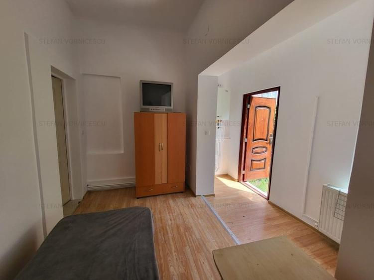 Casa pentru Investitie compartimentata in 5 apartamente - 10