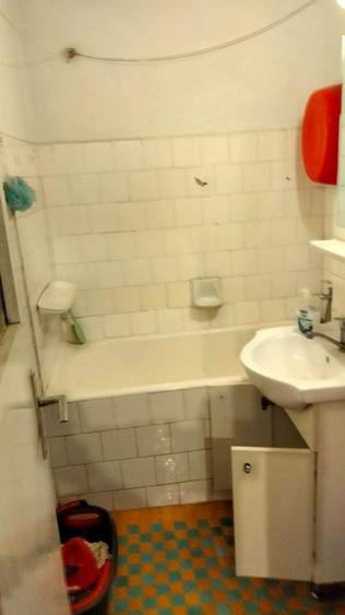 Apartament cu 3 camere semidecomandat în Tomis Nord