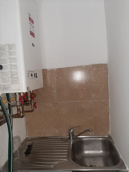 Inchiriez garsoniera spatioasa, mobilata si utilata, cu centrala proprie pe gaz - 3
