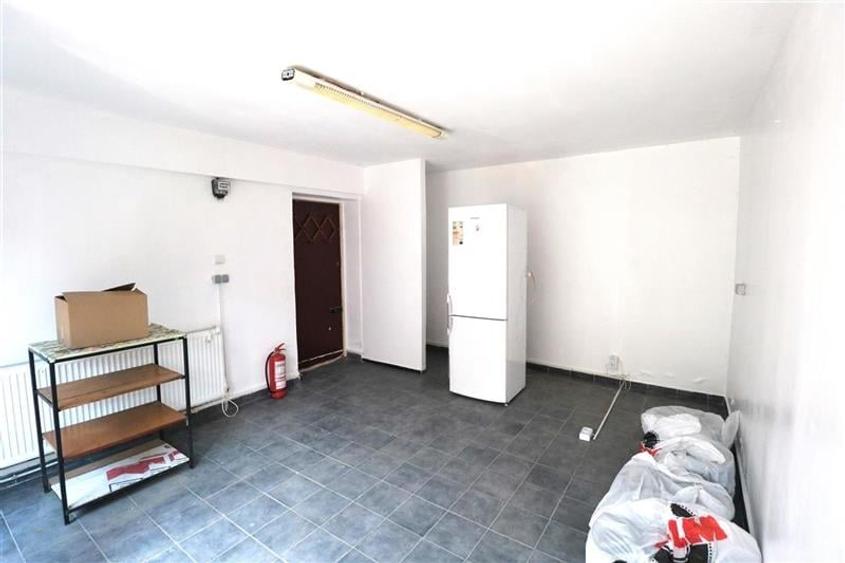 Spatiu comercial 20mp , zona Lipovei - 5