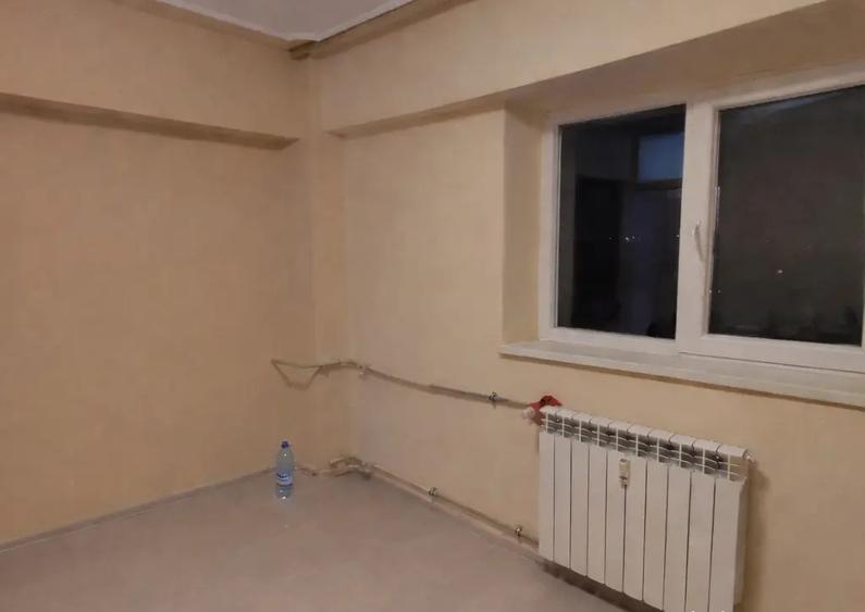 Proprietar inchiriez Apartament 3 camere, renovat, 1 min metrou + loc de parcare - 3
