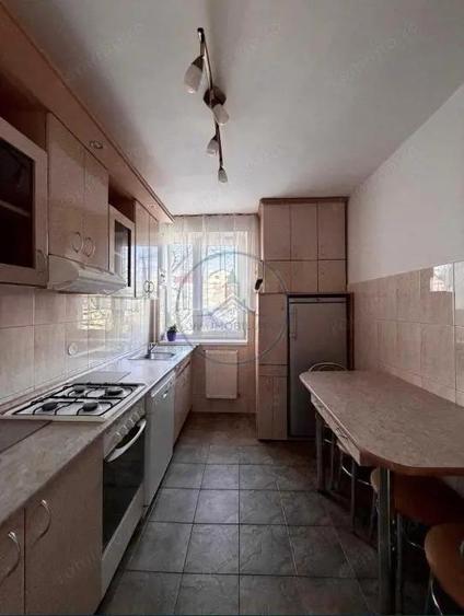 Apartament 3 camere de inchiriat Calea Moldovei - 1