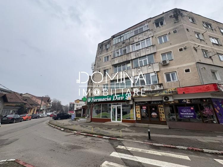 Inchiriere spatiu comercial cu vitrina stradala - str. 22 Decembrie 1989 - 8 Mai - 9