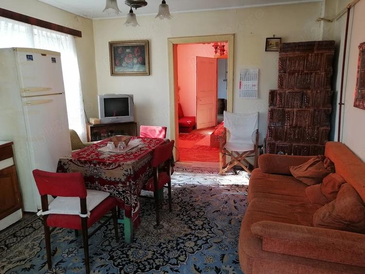 Casă cu 4 camere cu Teren 987 Mp în Valea Călugărească