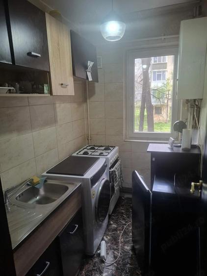 Apartament cu 3 camere decomandat în Alexandru cel Bun