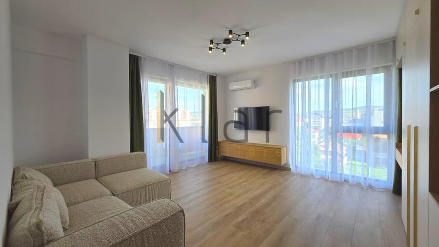 Apartament cu 2 camere semidecomandat, mobilat în Între Lacuri