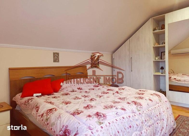 Casă cu 5 camere decomandat cu Teren 900 Mp în Mândra