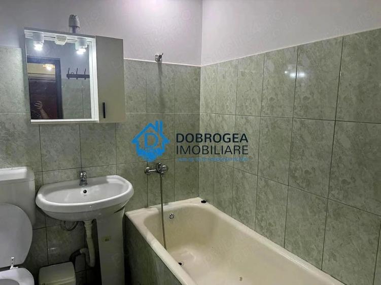 Apartament cu 2 camere decomandat în E3