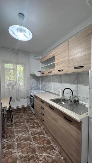 Apartament cu 2 camere decomandat în Micro 17