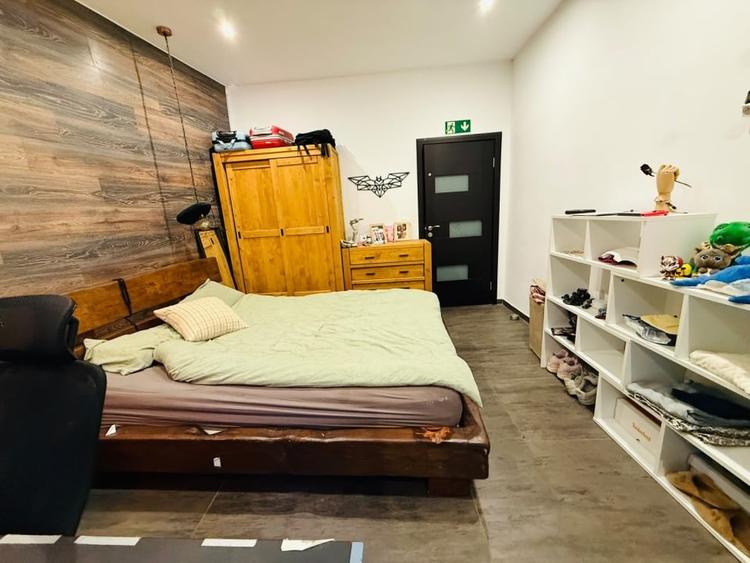 Casă individuală cu 5 camere cu Teren 1600 Mp în Cetate