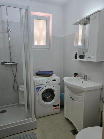 Apartament cu 2 camere semidecomandat în Take Ionescu
