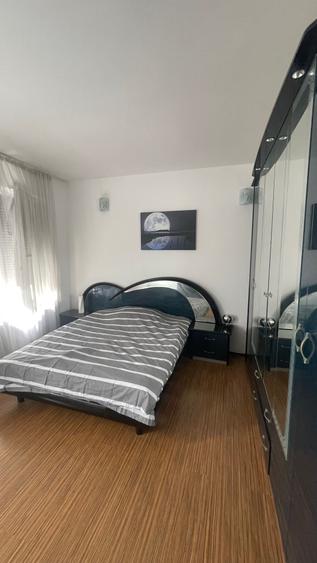 Apartament cu 2 camere decomandat în Europa