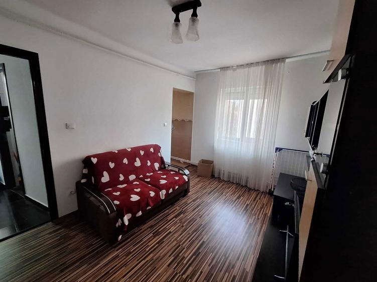 Apartament cu 2 camere decomandat în Măgura