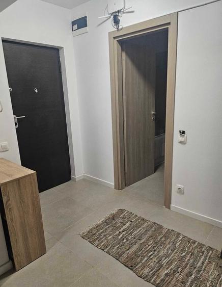 Apartament cu 3 camere nedecomandat, mobilat în Politehnica
