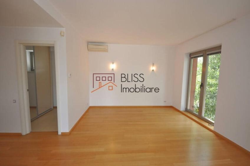 Casă cu 6 camere cu Garaj în Băneasa