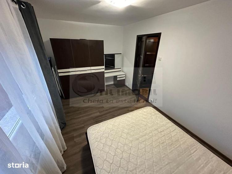 Apartament cu 2 camere semidecomandat în Podu Roș