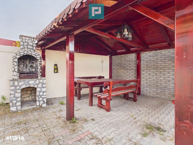 Casă cu 4 camere cu Teren 343 Mp în Șega