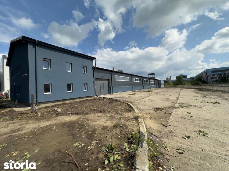 Spațiu comercial, de 2,000 mp, în Cug