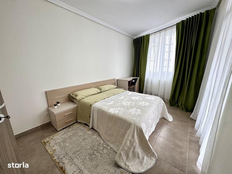 Apartament cu 3 camere decomandat în Central