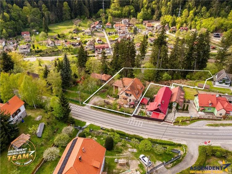 Teren de 3160 mp, în Central