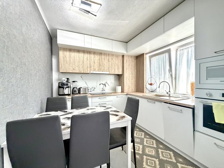 Duplex cu 3 camere cu Teren 150 Mp în Sânandrei