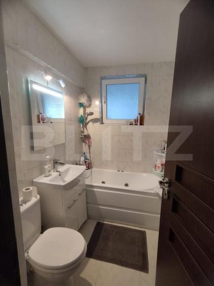 Apartament cu 2 camere decomandat, mobilat în Central