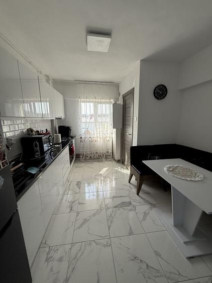 Apartament cu 2 camere decomandat în Rusu de Jos