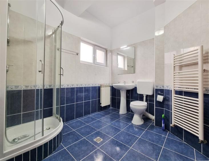 Complex de case Iancu Nicolae | Vanzare vila 7 camere, piscina & gradina proprii - 11