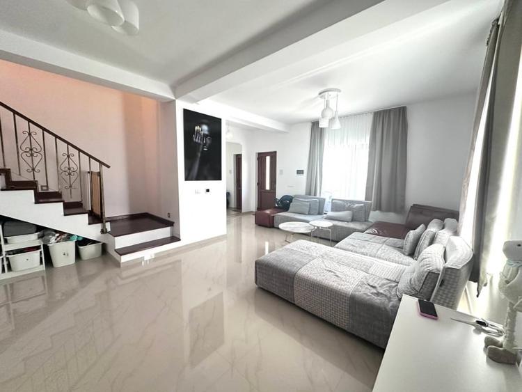 Duplex 4 camere -113 mp - Mosnita Noua - 1