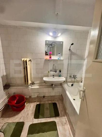 Apartament 4 camere,2 bai,2 balcoane+boxa zona CEC - 1