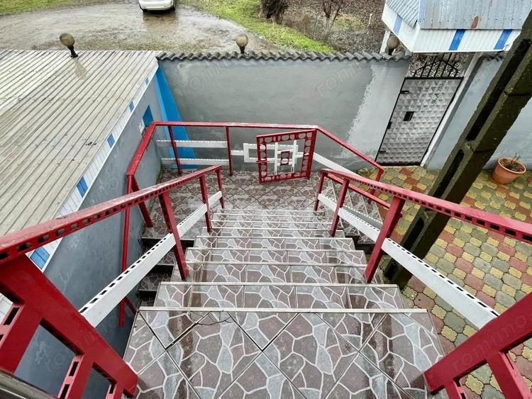 Casa 445 mp Dochia spa?ii foarte mari, 5000 mp curte, ideal familie sau afacere - 14