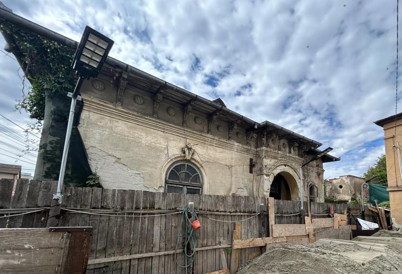 Teren+Constructie demolabila , 316 mp, zona Centrala - 1