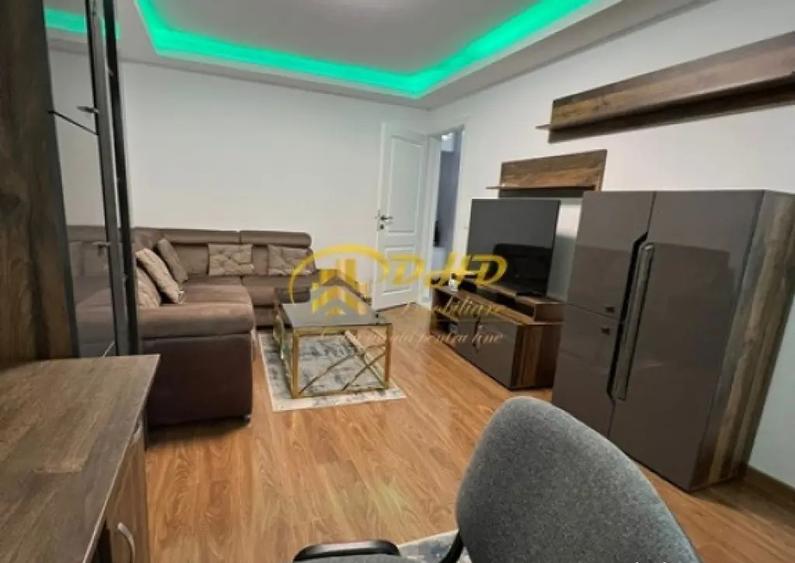 Ap. 2 cam decomandat Palas, renovat, centrala, AC - 3