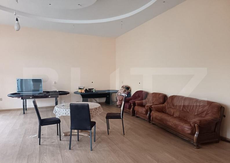 Casa cu 4 camere, 191 mp, zona Centrala, 0% Comision - 16