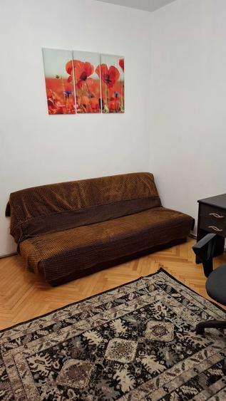 Inchiriez apartament 2 camere decomandate - 2