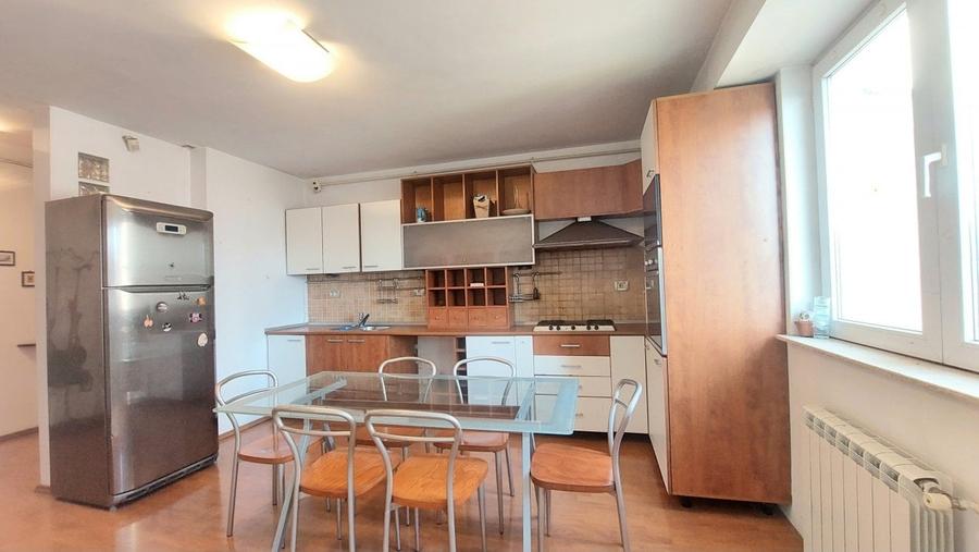 Ap. 3 camere, 90 mp, GARAJ propriu, Cernauti - bl. ANL, COMISION 0% - 7