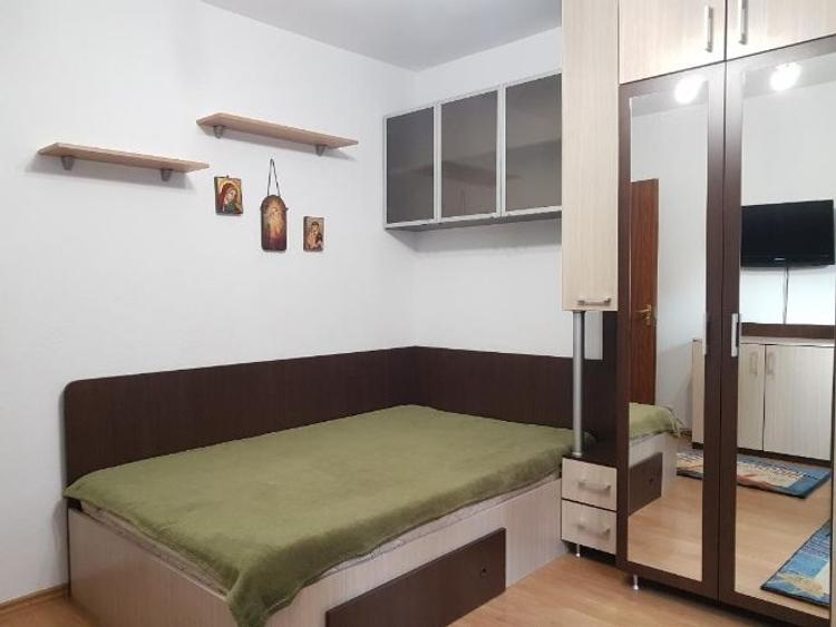 Apartament cu 3 camere decomandat în Sebastian - 6