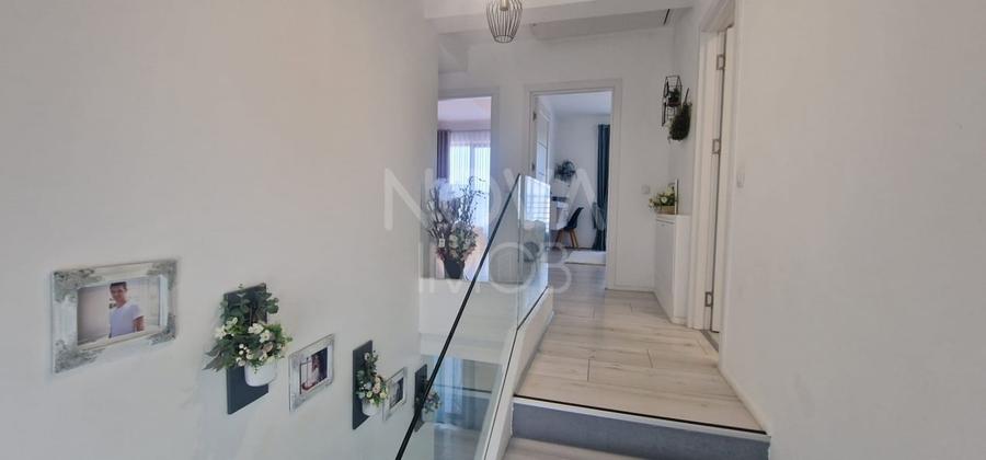 Casa de vanzare 4 camere, mobilata utilata modern,  2 locuri parcare, Selimbar - 21