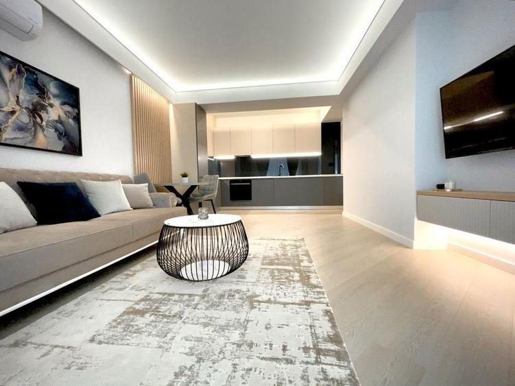 De inchiriar 2 camere complex Cortina north - 4