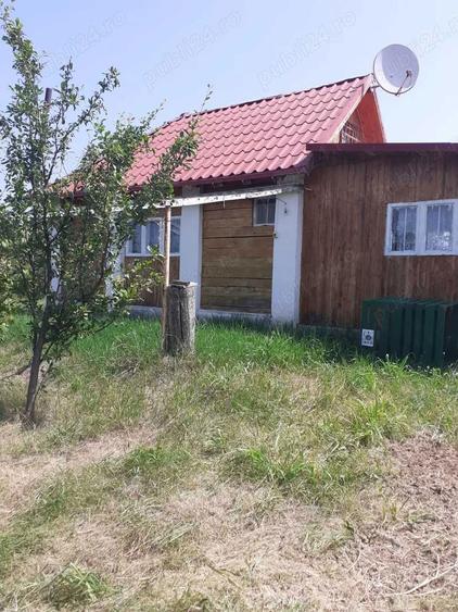 Casa si terenuri de vanzare in Judetul Arges, Comuna Cocu, Sat Crucisoara - 2