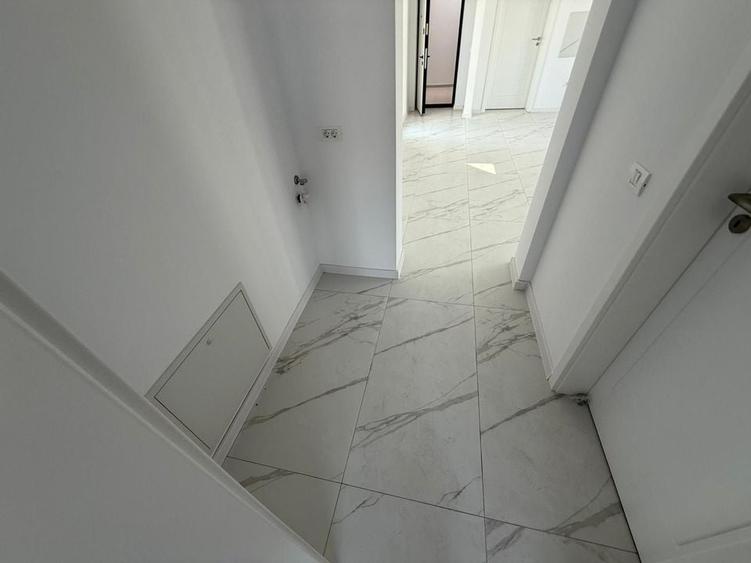 Apartament cu 3 camere semidecomandat în Braytim