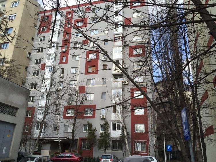 2 camere Arcul de Triumf
