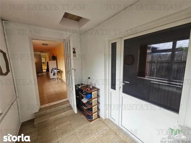 Casa la curte cu garaj dublu langa Padurea Rosu - 2