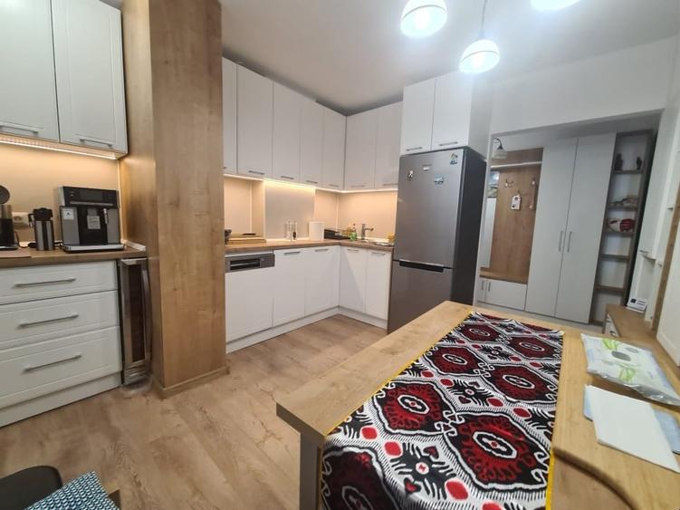 Ultracentral zona A, vedere Univ. si Prefectura, complet renovat si mobilat - 16