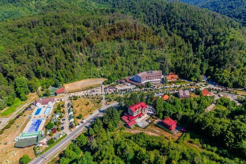 Hotel Panoramic- Investitie cu potential balnear in statiunea Moneasa - 3