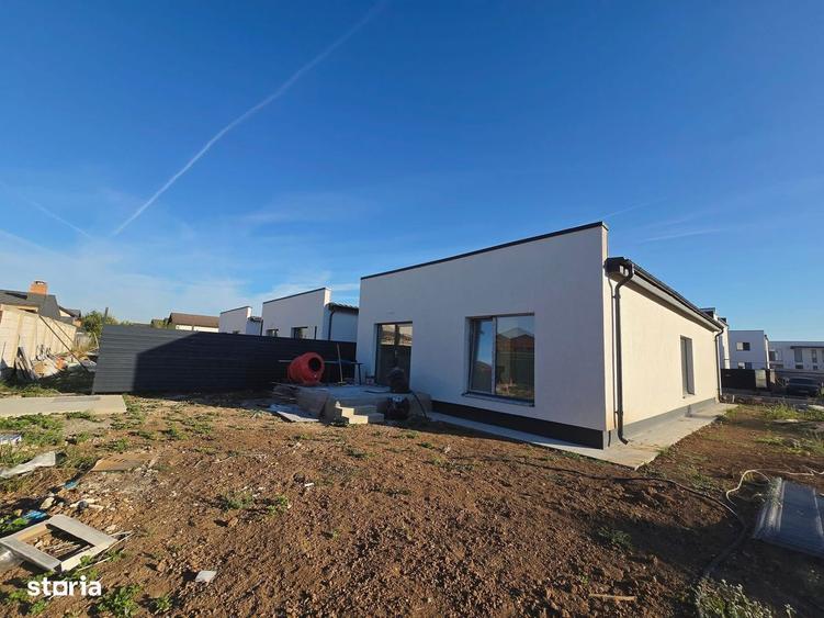 CASA PARTER CU 3 camere Berceni Ilfov - 3