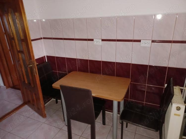 Ofer spre inchiriere apartament 3 camere cart. Obcini - 3